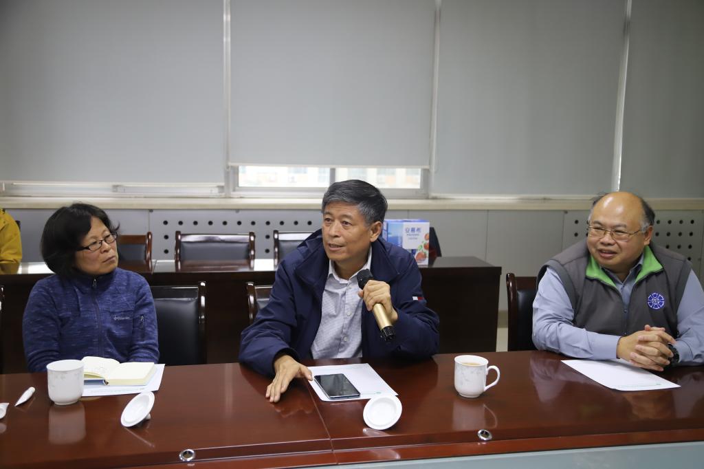 台湾师范大学吴忠信教授来实验室作报告